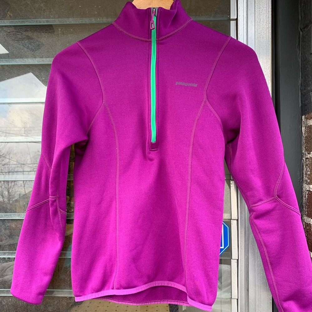 Patagonia Women’s Half Zip Pullover Size XS
